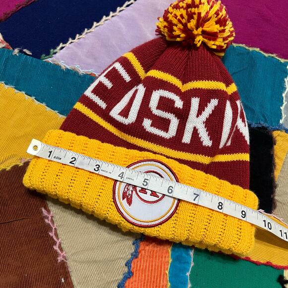Mitchell and Ness Washington Redksins (Commanders) Beanie Toboggan - Picture 5 of 5